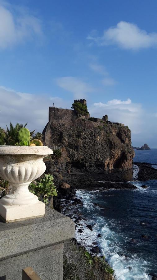 Bed & Breakfast Dietro Le Mura Aci Castello Kültér fotó